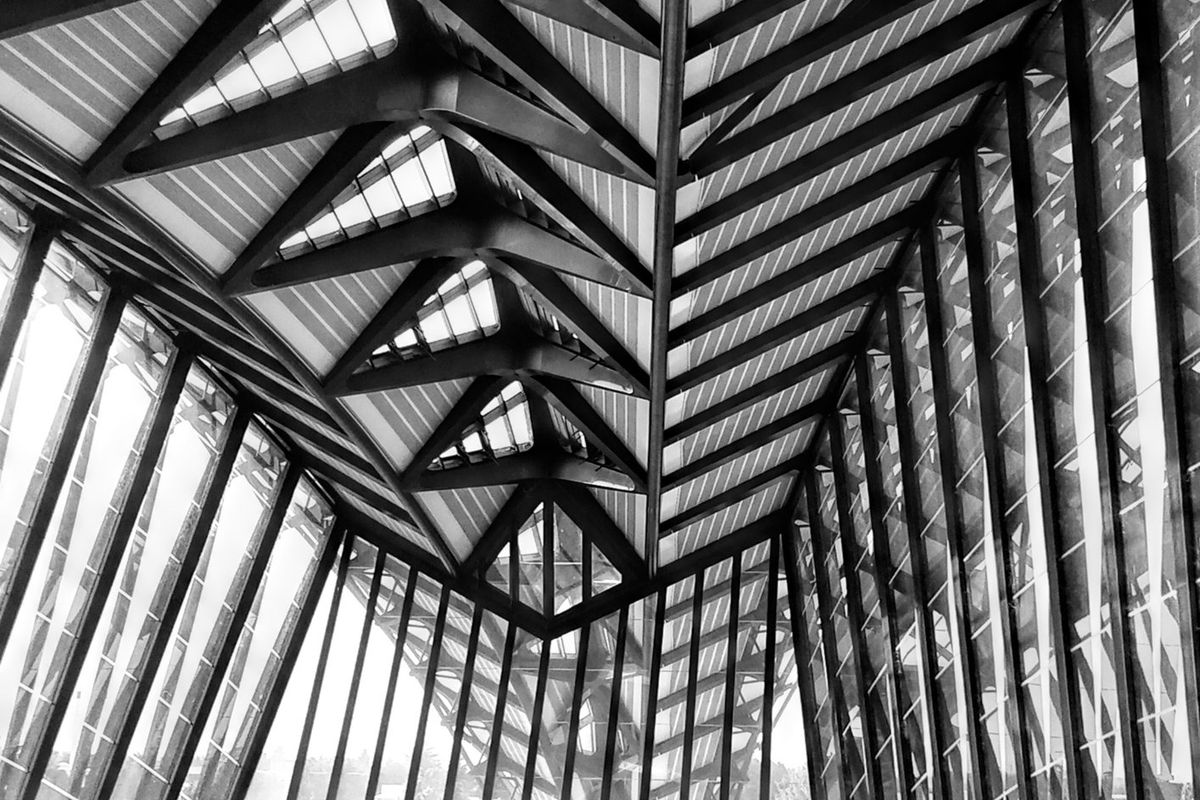 Hall de la gare TGV de l'aéroport Lyon-Saint-Exupéry